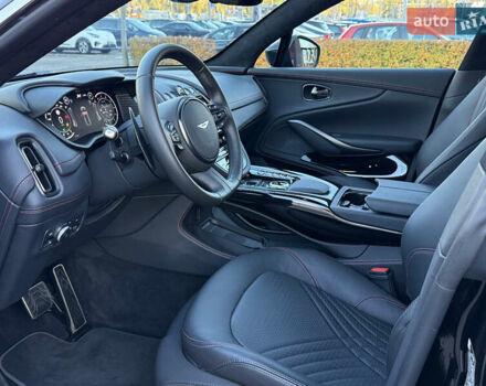 Черный Астон Мартин DBX, объемом двигателя 3.98 л и пробегом 2 тыс. км за 184999 $, фото 19 на Automoto.ua