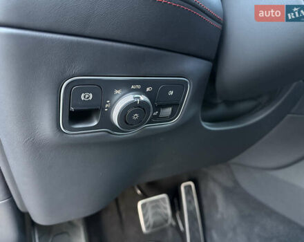 Черный Астон Мартин DBX, объемом двигателя 3.98 л и пробегом 2 тыс. км за 184999 $, фото 27 на Automoto.ua