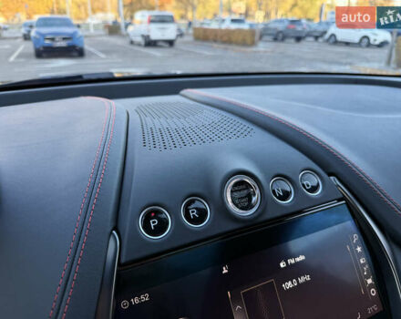 Черный Астон Мартин DBX, объемом двигателя 3.98 л и пробегом 2 тыс. км за 184999 $, фото 32 на Automoto.ua