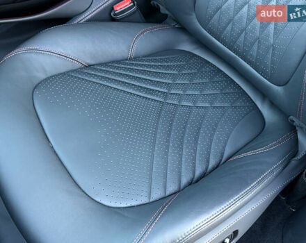 Черный Астон Мартин DBX, объемом двигателя 3.98 л и пробегом 2 тыс. км за 184999 $, фото 24 на Automoto.ua