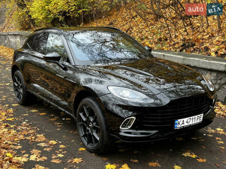 Черный Астон Мартин DBX, объемом двигателя 3.98 л и пробегом 63 тыс. км за 129900 $, фото 1 на Automoto.ua