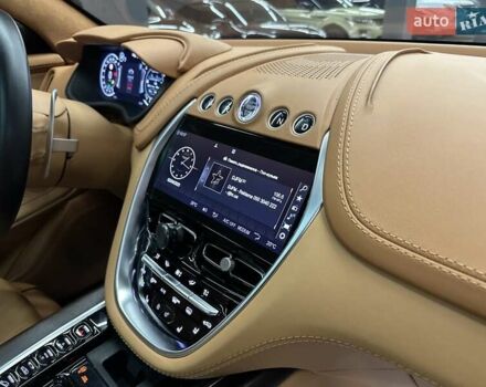 Астон Мартин DBX 2021 в Харькове на Automoto.ua Серый Астон Мартин DBX, объемом двигателя 3.98 л и пробегом 31 тыс. км за 163000 $, фото 43 на Automoto.ua