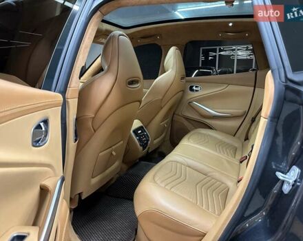 Астон Мартин DBX 2021 в Харькове на Automoto.ua Серый Астон Мартин DBX, объемом двигателя 3.98 л и пробегом 31 тыс. км за 163000 $, фото 27 на Automoto.ua