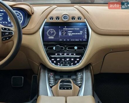 Астон Мартин DBX 2021 в Харькове на Automoto.ua Серый Астон Мартин DBX, объемом двигателя 3.98 л и пробегом 31 тыс. км за 163000 $, фото 16 на Automoto.ua