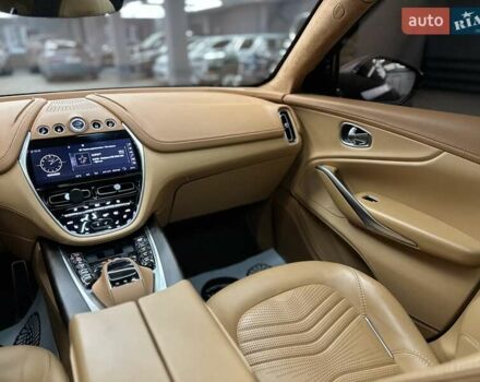 Астон Мартин DBX 2021 в Харькове на Automoto.ua Серый Астон Мартин DBX, объемом двигателя 3.98 л и пробегом 31 тыс. км за 163000 $, фото 14 на Automoto.ua