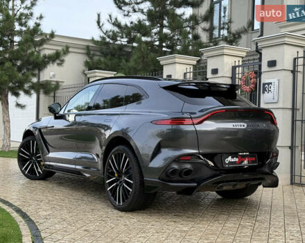 Серый Астон Мартин DBX 707, объемом двигателя 3.98 л и пробегом 11 тыс. км за 265000 $, фото 17 на Automoto.ua