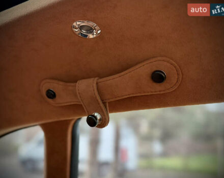 Серый Астон Мартин DBX 707, объемом двигателя 3.98 л и пробегом 11 тыс. км за 265000 $, фото 67 на Automoto.ua