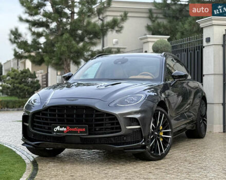 Серый Астон Мартин DBX 707, объемом двигателя 3.98 л и пробегом 11 тыс. км за 265000 $, фото 11 на Automoto.ua