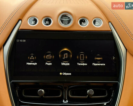 Серый Астон Мартин DBX 707, объемом двигателя 3.98 л и пробегом 11 тыс. км за 265000 $, фото 76 на Automoto.ua