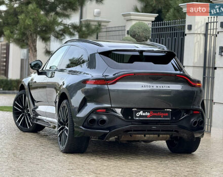 Серый Астон Мартин DBX 707, объемом двигателя 3.98 л и пробегом 11 тыс. км за 265000 $, фото 16 на Automoto.ua