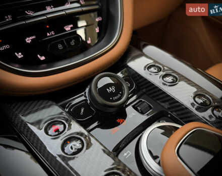 Серый Астон Мартин DBX 707, объемом двигателя 3.98 л и пробегом 11 тыс. км за 265000 $, фото 64 на Automoto.ua