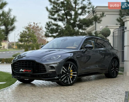 Серый Астон Мартин DBX 707, объемом двигателя 3.98 л и пробегом 11 тыс. км за 265000 $, фото 8 на Automoto.ua
