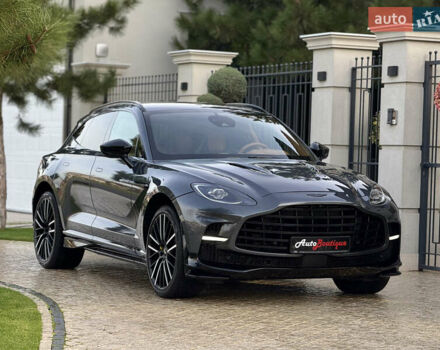 Серый Астон Мартин DBX 707, объемом двигателя 3.98 л и пробегом 11 тыс. км за 265000 $, фото 33 на Automoto.ua