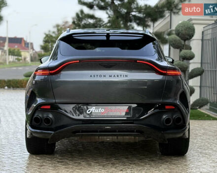 Серый Астон Мартин DBX 707, объемом двигателя 3.98 л и пробегом 11 тыс. км за 265000 $, фото 24 на Automoto.ua