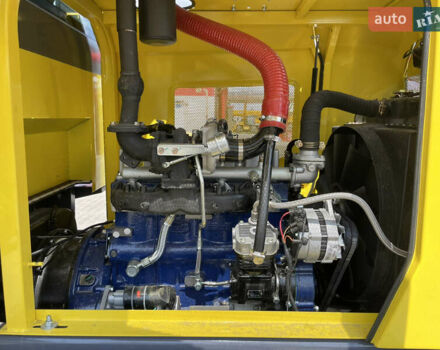 Желтый Атлас 230, объемом двигателя 4.8 л и пробегом 0 тыс. км за 23000 $, фото 16 на Automoto.ua