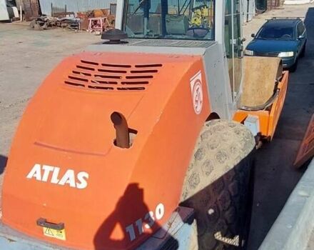 Желтый Атлас AW, объемом двигателя 4.5 л и пробегом 1 тыс. км за 41900 $, фото 1 на Automoto.ua