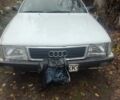 Белый Ауди 100, объемом двигателя 1.8 л и пробегом 380 тыс. км за 1300 $, фото 1 на Automoto.ua
