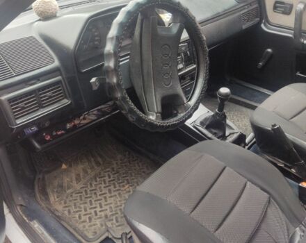 Белый Ауди 100, объемом двигателя 1.8 л и пробегом 380 тыс. км за 1300 $, фото 6 на Automoto.ua