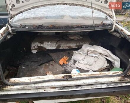 Белый Ауди 100, объемом двигателя 2 л и пробегом 350 тыс. км за 750 $, фото 17 на Automoto.ua