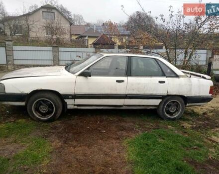 Белый Ауди 100, объемом двигателя 2 л и пробегом 350 тыс. км за 750 $, фото 5 на Automoto.ua