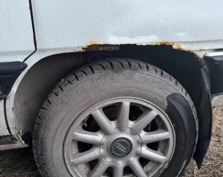 Белый Ауди 100, объемом двигателя 2 л и пробегом 400 тыс. км за 700 $, фото 4 на Automoto.ua