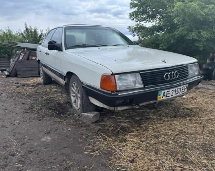 Белый Ауди 100, объемом двигателя 2 л и пробегом 400 тыс. км за 700 $, фото 8 на Automoto.ua