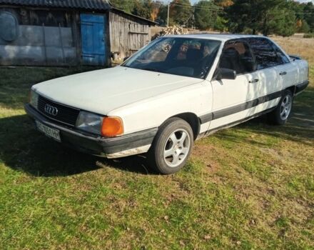 Ауди 100 1983 в Ковель на Automoto.ua Белый Ауди 100, объемом двигателя 1.8 л и пробегом 300 тыс. км за 1300 $, фото 2 на Automoto.ua