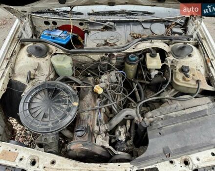 Белый Ауди 100, объемом двигателя 2 л и пробегом 249 тыс. км за 690 $, фото 29 на Automoto.ua