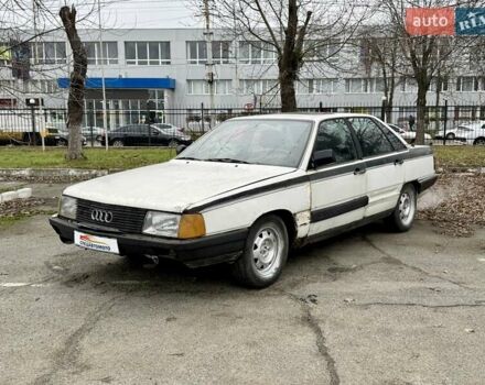 Белый Ауди 100, объемом двигателя 2 л и пробегом 249 тыс. км за 690 $, фото 3 на Automoto.ua