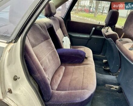 Белый Ауди 100, объемом двигателя 2 л и пробегом 249 тыс. км за 690 $, фото 19 на Automoto.ua