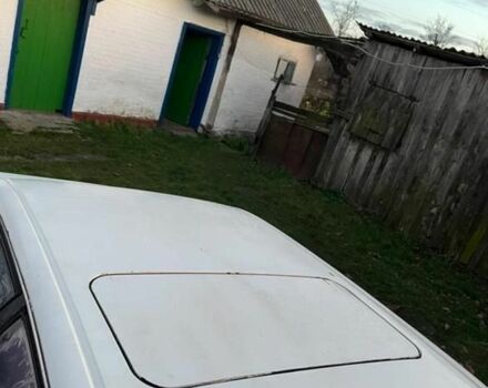 Белый Ауди 100, объемом двигателя 1.8 л и пробегом 3 тыс. км за 781 $, фото 10 на Automoto.ua