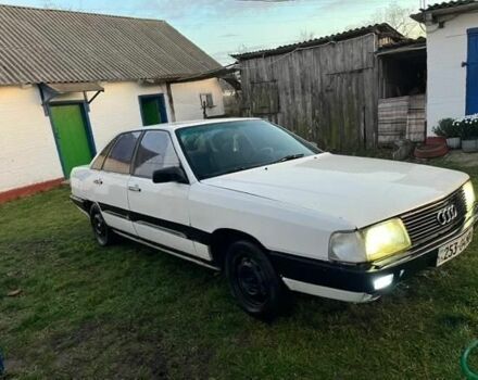 Белый Ауди 100, объемом двигателя 1.8 л и пробегом 3 тыс. км за 781 $, фото 3 на Automoto.ua