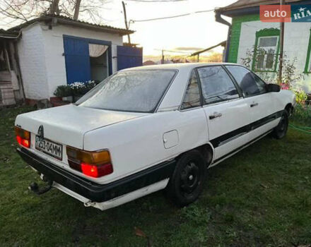 Белый Ауди 100, объемом двигателя 1.8 л и пробегом 300 тыс. км за 779 $, фото 5 на Automoto.ua