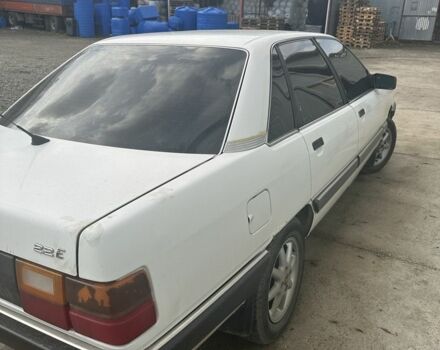 Белый Ауди 100, объемом двигателя 2.2 л и пробегом 450 тыс. км за 1500 $, фото 3 на Automoto.ua