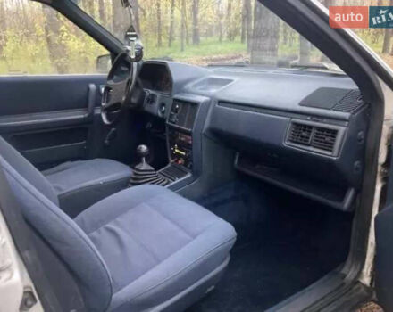 Белый Ауди 100, объемом двигателя 1.8 л и пробегом 200 тыс. км за 1850 $, фото 14 на Automoto.ua