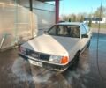 Белый Ауди 100, объемом двигателя 1.8 л и пробегом 314 тыс. км за 894 $, фото 1 на Automoto.ua