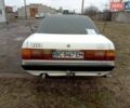 Белый Ауди 100, объемом двигателя 1.8 л и пробегом 350 тыс. км за 1700 $, фото 1 на Automoto.ua