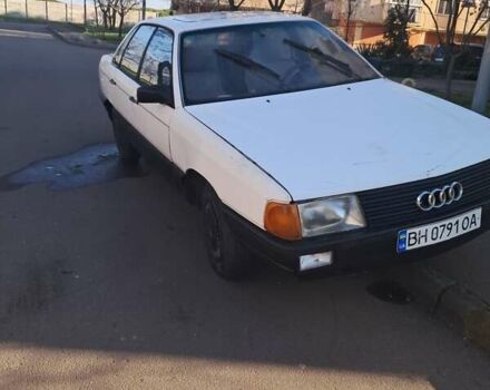 Білий Ауді 100, об'ємом двигуна 2.3 л та пробігом 200 тис. км за 900 $, фото 2 на Automoto.ua