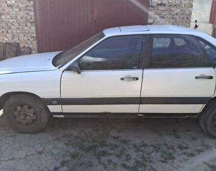 Белый Ауди 100, объемом двигателя 1.78 л и пробегом 150 тыс. км за 600 $, фото 5 на Automoto.ua