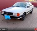 Белый Ауди 100, объемом двигателя 2 л и пробегом 230 тыс. км за 2200 $, фото 1 на Automoto.ua