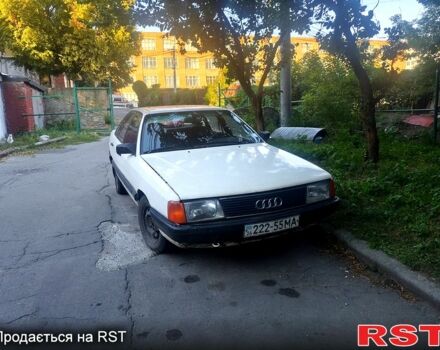 Білий Ауді 100, об'ємом двигуна 1.8 л та пробігом 200 тис. км за 600 $, фото 7 на Automoto.ua