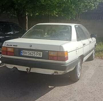 Ауди 100 1986 в Одессе на Automoto.ua Белый Ауди 100, объемом двигателя 1.99 л и пробегом 450 тыс. км за 850 $, фото 3 на Automoto.ua