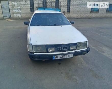 Белый Ауди 100, объемом двигателя 1.8 л и пробегом 300 тыс. км за 850 $, фото 2 на Automoto.ua