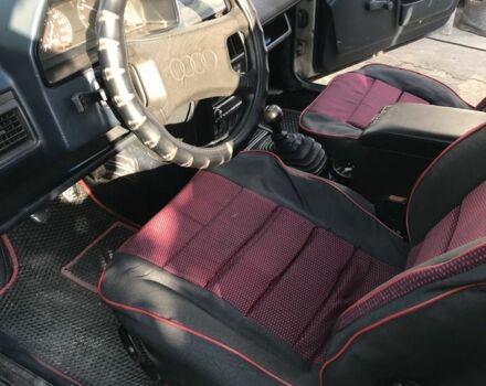 Белый Ауди 100, объемом двигателя 1.8 л и пробегом 285 тыс. км за 850 $, фото 6 на Automoto.ua