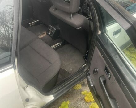 Белый Ауди 100, объемом двигателя 1.8 л и пробегом 350 тыс. км за 1200 $, фото 4 на Automoto.ua