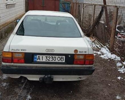 Белый Ауди 100, объемом двигателя 2 л и пробегом 368 тыс. км за 2000 $, фото 3 на Automoto.ua