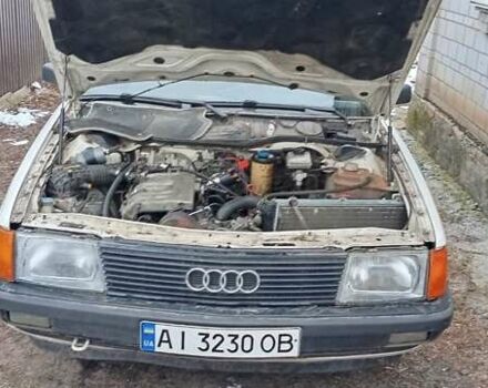 Белый Ауди 100, объемом двигателя 2 л и пробегом 368 тыс. км за 2000 $, фото 4 на Automoto.ua