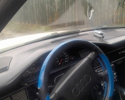 Белый Ауди 100, объемом двигателя 2 л и пробегом 136 тыс. км за 1100 $, фото 1 на Automoto.ua