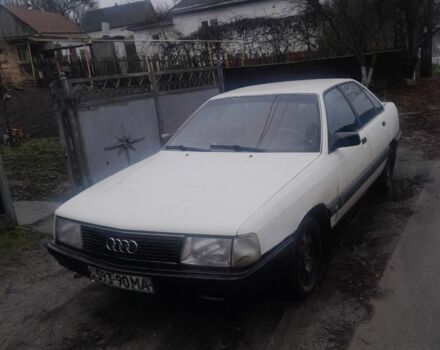 Белый Ауди 100, объемом двигателя 2 л и пробегом 136 тыс. км за 1100 $, фото 3 на Automoto.ua