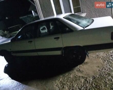 Ауди 100 1989 в Черновцах на Automoto.ua Белый Ауди 100, объемом двигателя 2.3 л и пробегом 472 тыс. км за 1100 $, фото 3 на Automoto.ua